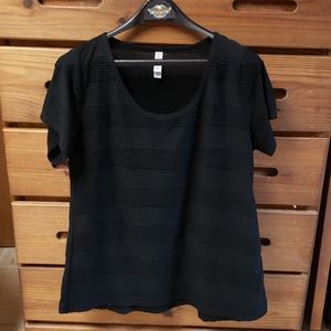 LuLaRoe "Classic Tee" womens L (14-16)